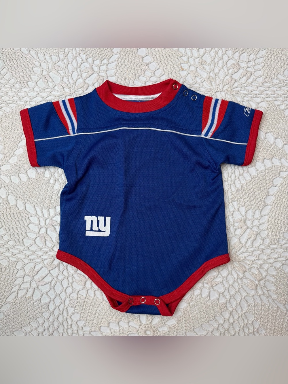 Vintage Y2K Reebok Baby 6-9 Months NFL NY Giants Graphic Print Bodysuit Romper
